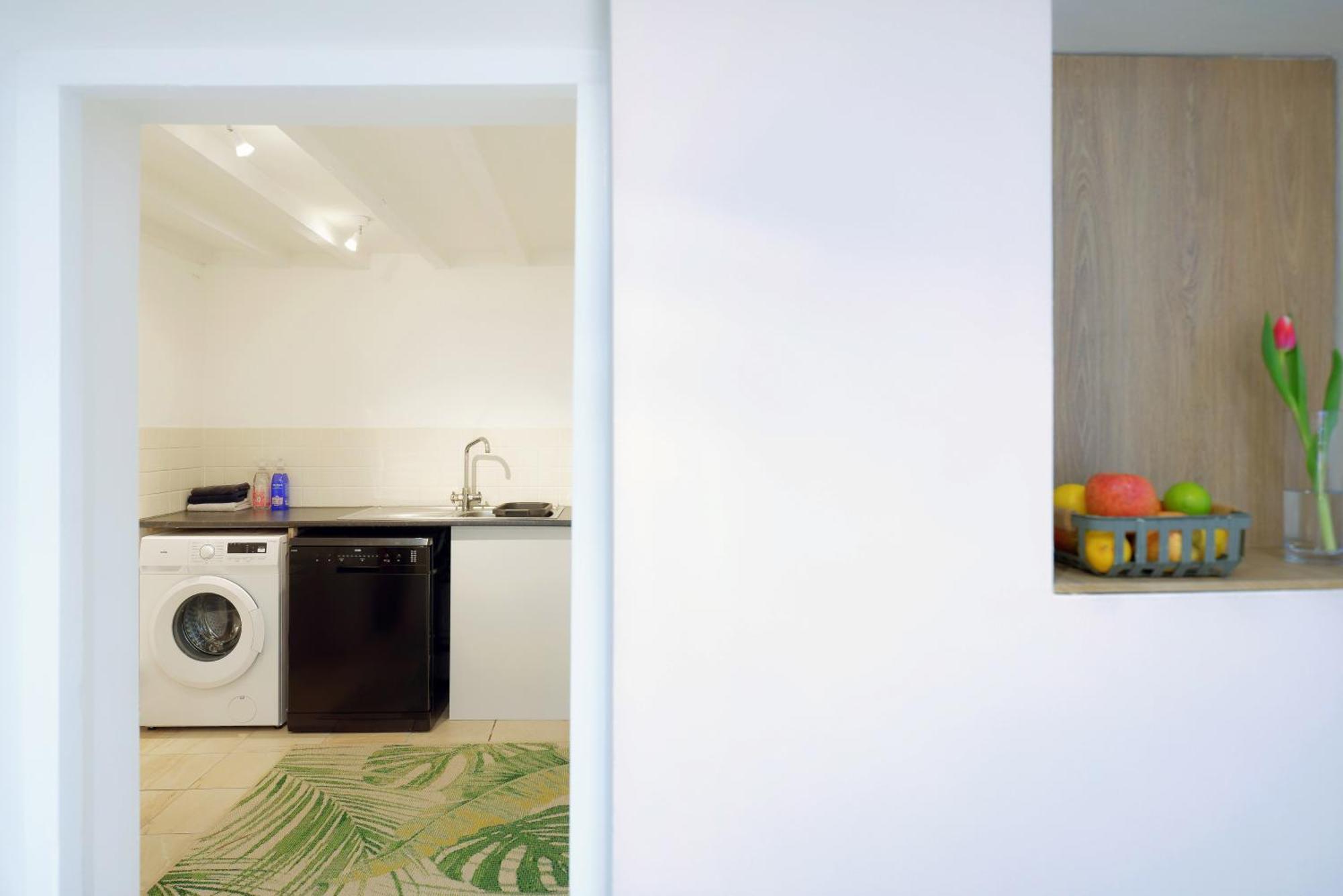 Stayright 3 Bed Home Near Hiking Trails & Parks Llwynypia Ngoại thất bức ảnh