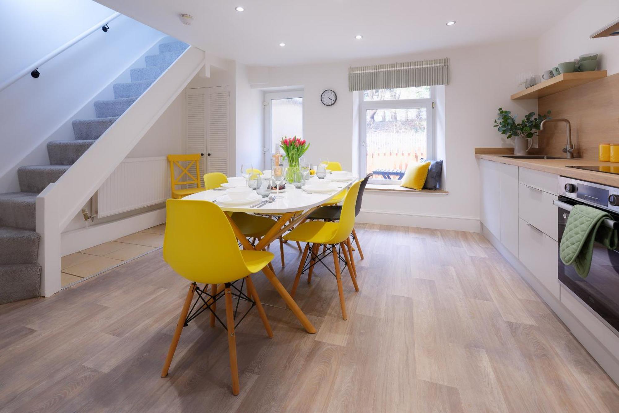 Stayright 3 Bed Home Near Hiking Trails & Parks Llwynypia Ngoại thất bức ảnh
