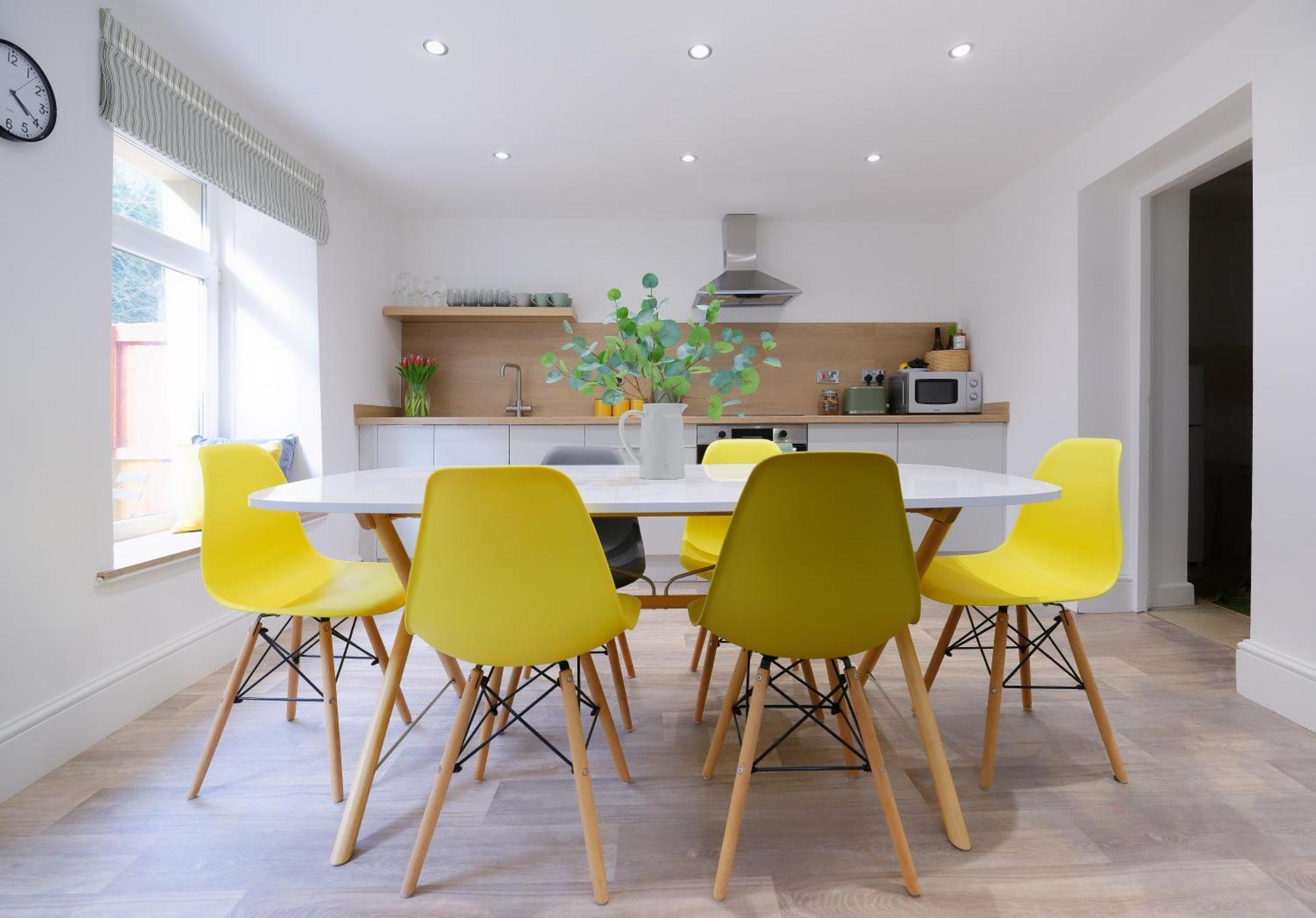 Stayright 3 Bed Home Near Hiking Trails & Parks Llwynypia Ngoại thất bức ảnh